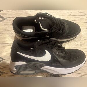 Nike Air Max Excee, size 11, Brand New